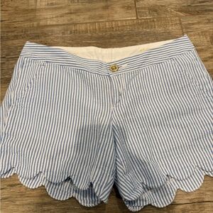 Women’s size 0 Lily Pulitzer blue and white striped seersucker shorts